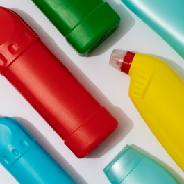 เม็ดพลาสติกสำหรับกลุ่มงานบรรจุภัณฑ์พลาสติกขนาดเล็ก จากกระบวนการเป่าขึ้นรูป